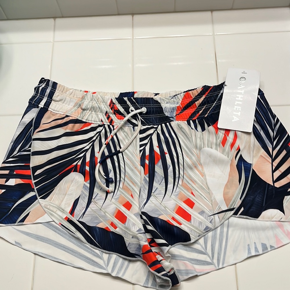 Athleta Tahitian Tropical Petal Short